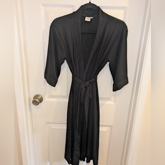 Quince Other - NWOT QUINCE Bamboo Jersey Robe Tie Organic Black